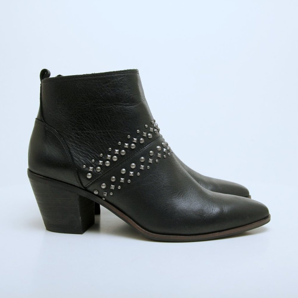 Lucky Brand Sancha‎ Leather Studded Almond Toe Booties in Black Women Size 6